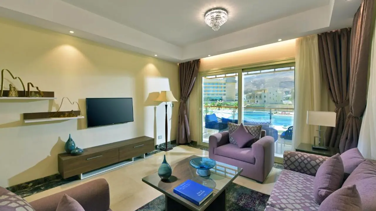 الفندق توليب الجلالة ماجستيك - العين السخنة